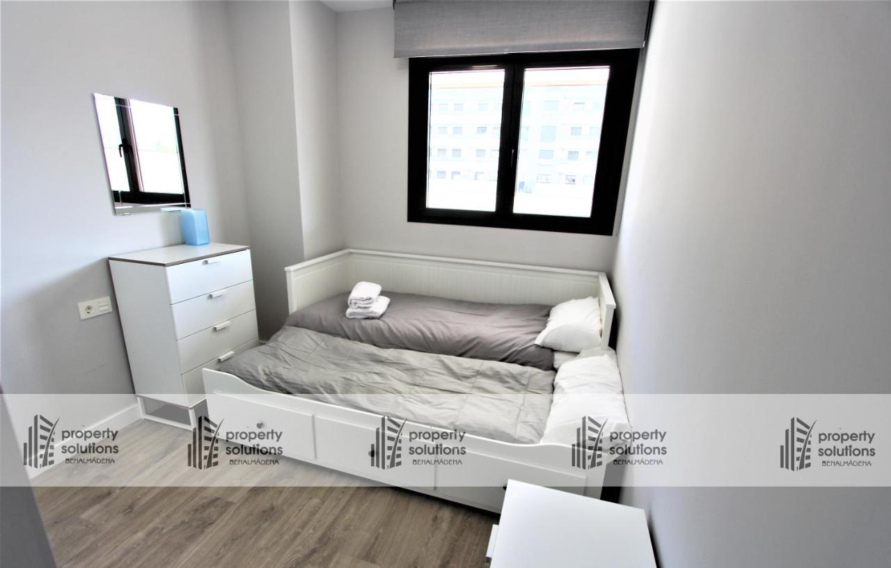 Appartamento Playa Los Álamos - Segunda línea de playa - Piscina - Playa a 300 metros - PARKING GRATIS - EXCELENTE CONEXIÓN WIFI Torremolinos Esterno foto