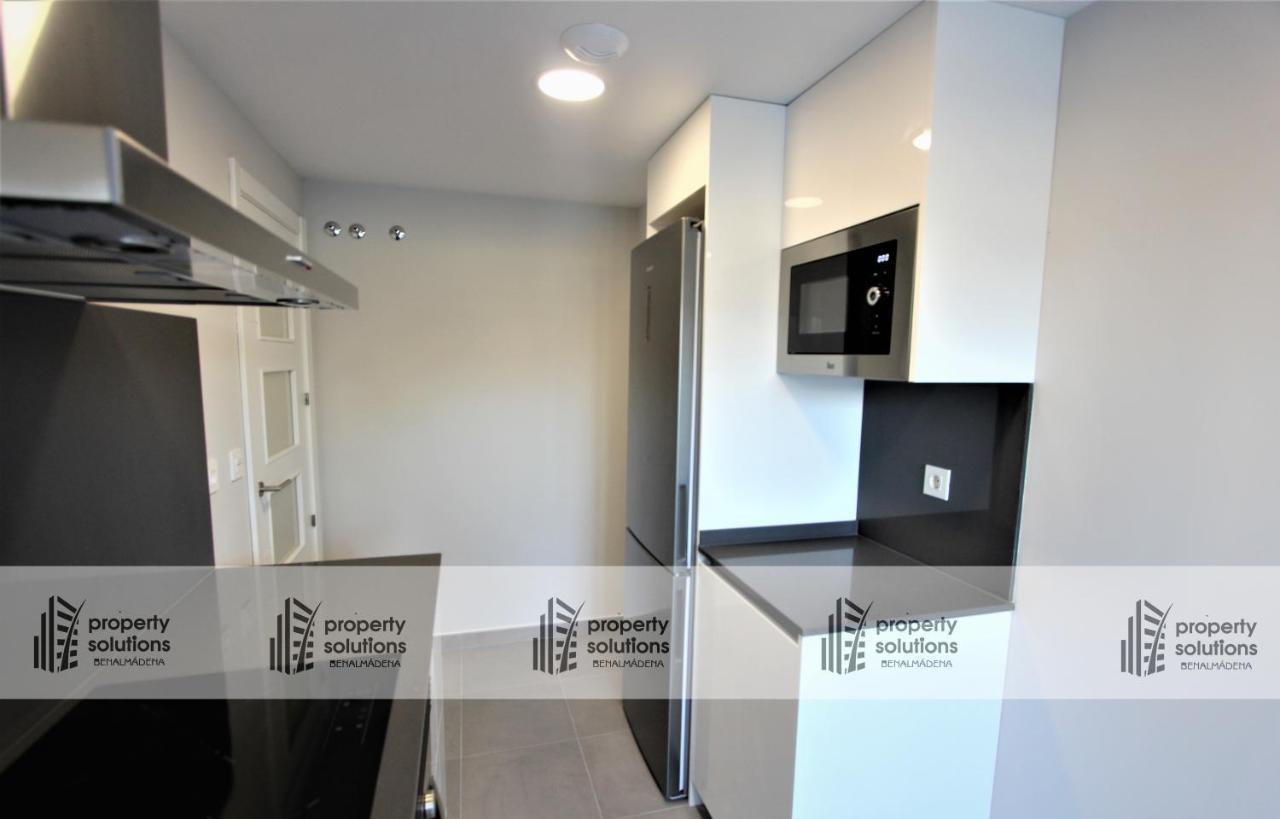 Appartamento Playa Los Álamos - Segunda línea de playa - Piscina - Playa a 300 metros - PARKING GRATIS - EXCELENTE CONEXIÓN WIFI Torremolinos Esterno foto