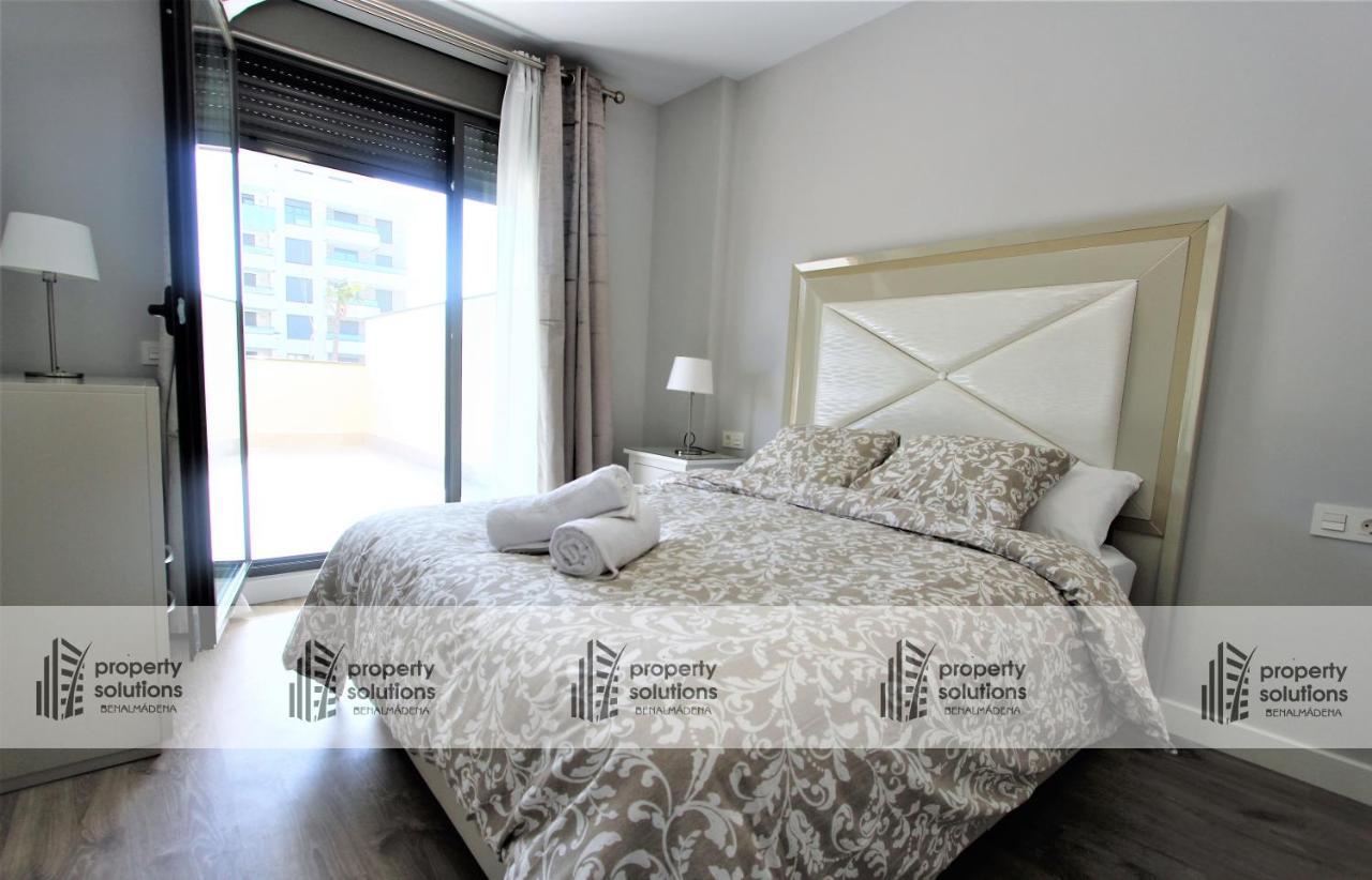 Appartamento Playa Los Álamos - Segunda línea de playa - Piscina - Playa a 300 metros - PARKING GRATIS - EXCELENTE CONEXIÓN WIFI Torremolinos Esterno foto
