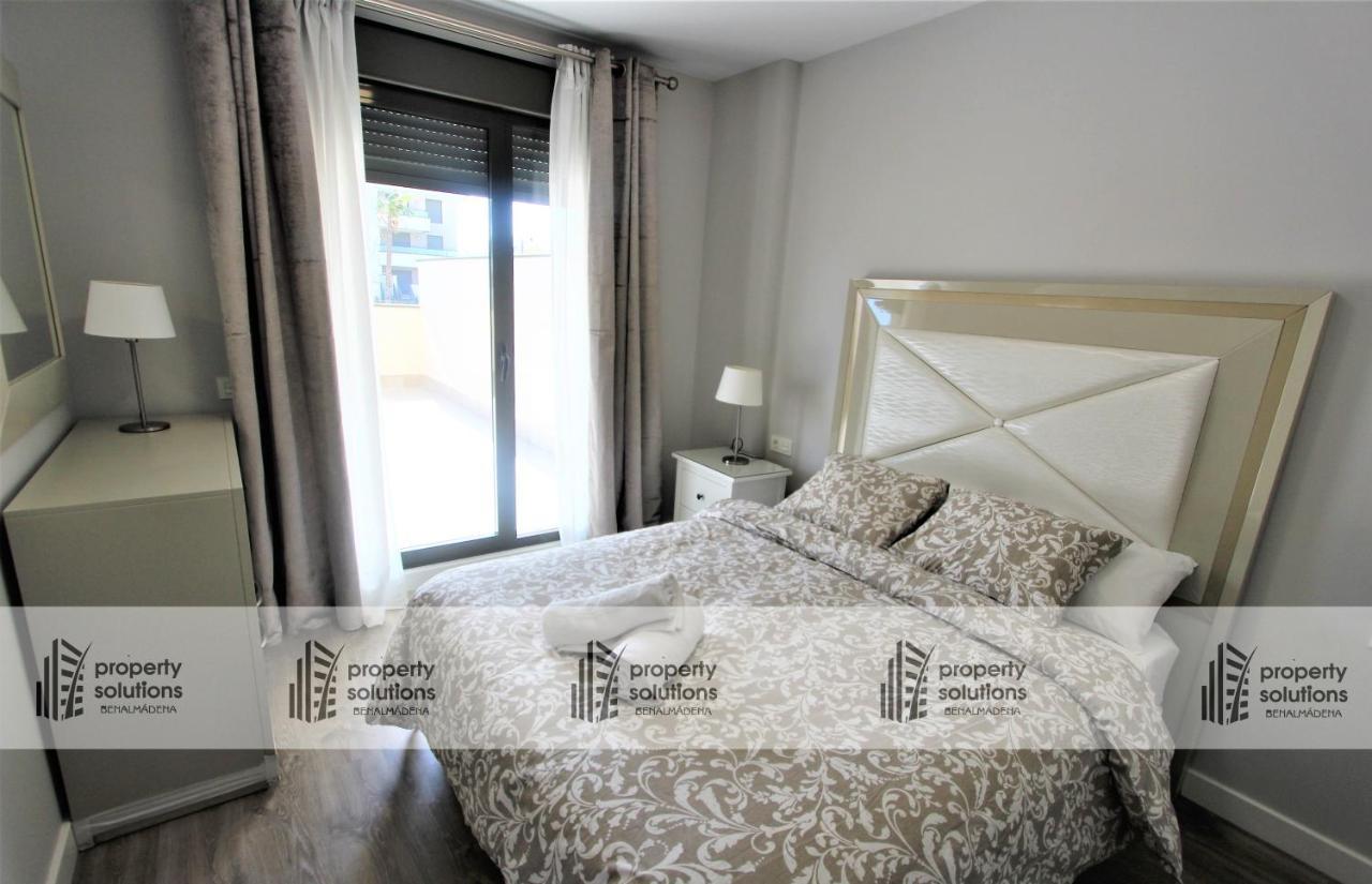 Appartamento Playa Los Álamos - Segunda línea de playa - Piscina - Playa a 300 metros - PARKING GRATIS - EXCELENTE CONEXIÓN WIFI Torremolinos Esterno foto