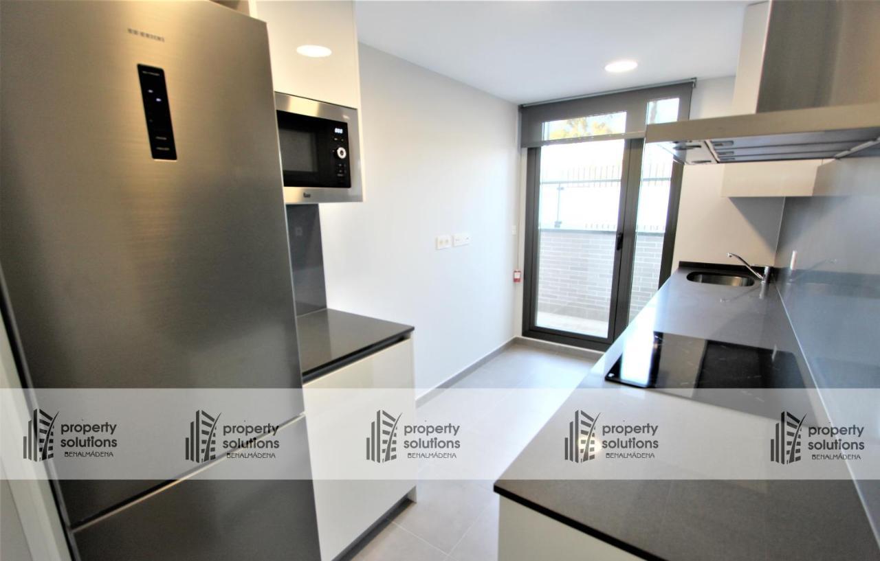 Appartamento Playa Los Álamos - Segunda línea de playa - Piscina - Playa a 300 metros - PARKING GRATIS - EXCELENTE CONEXIÓN WIFI Torremolinos Esterno foto