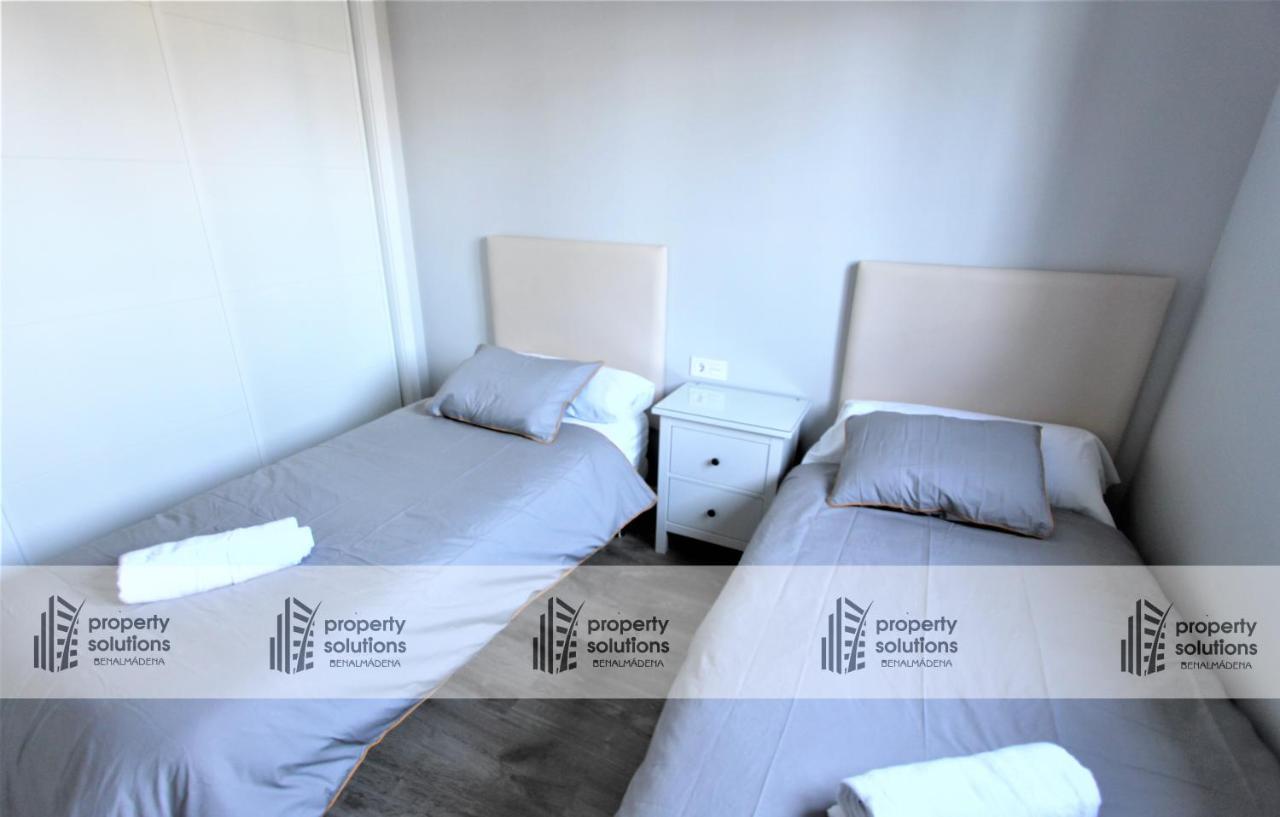 Appartamento Playa Los Álamos - Segunda línea de playa - Piscina - Playa a 300 metros - PARKING GRATIS - EXCELENTE CONEXIÓN WIFI Torremolinos Esterno foto