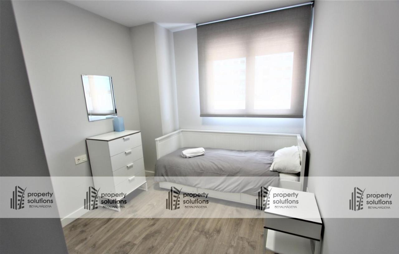 Appartamento Playa Los Álamos - Segunda línea de playa - Piscina - Playa a 300 metros - PARKING GRATIS - EXCELENTE CONEXIÓN WIFI Torremolinos Esterno foto